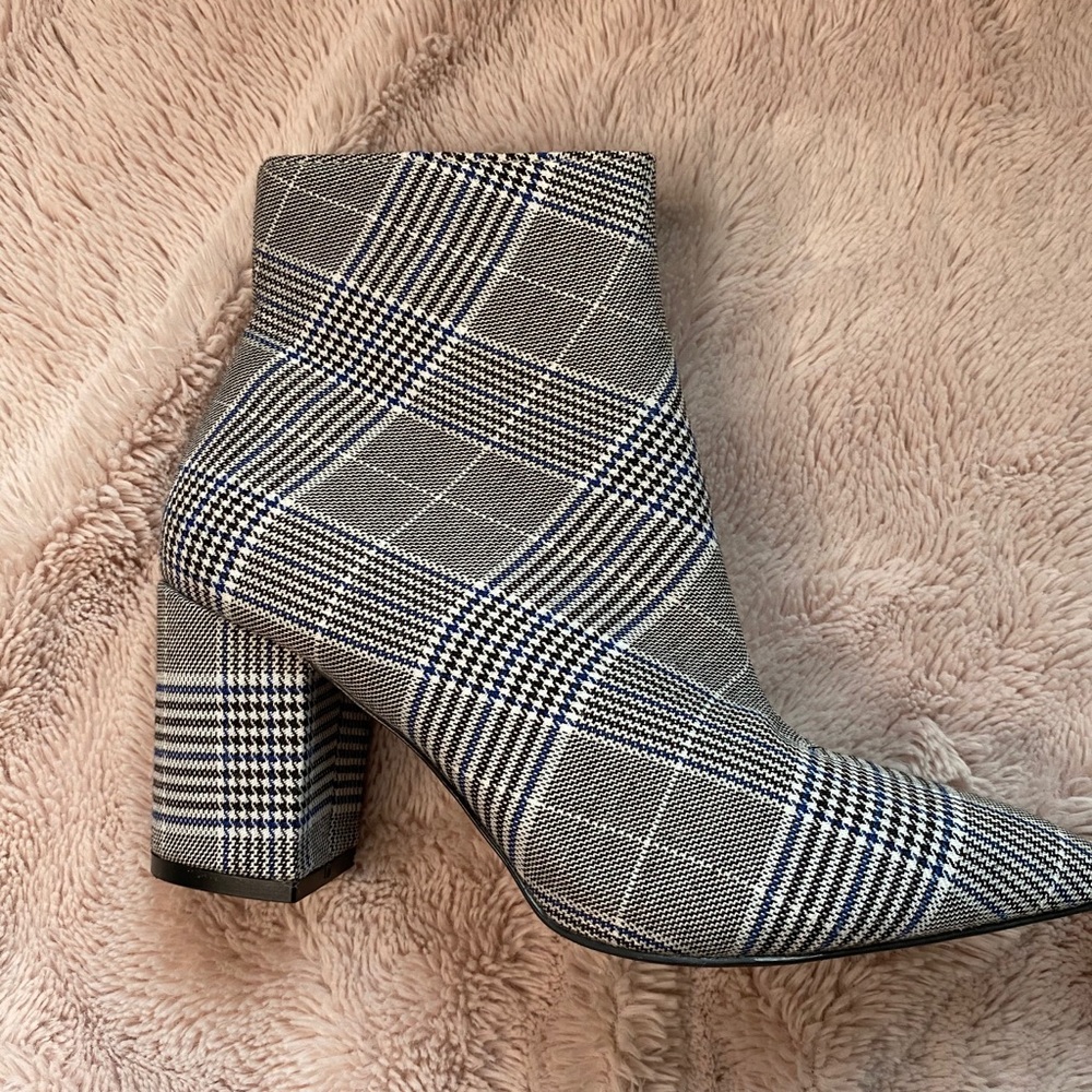 Plaid booties - Picture 5 of 14